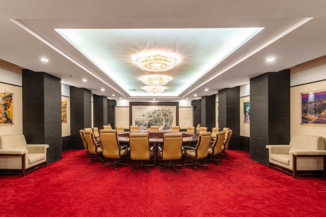 Crowne Plaza Foshan, An Ihg Hotel - Exclusive Bus Stations For Hksar Round-Trips Esterno foto